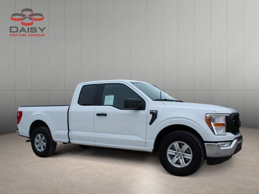 Used 2021 Ford F150 XL w/ Equipment Group 101A High RWD image 3