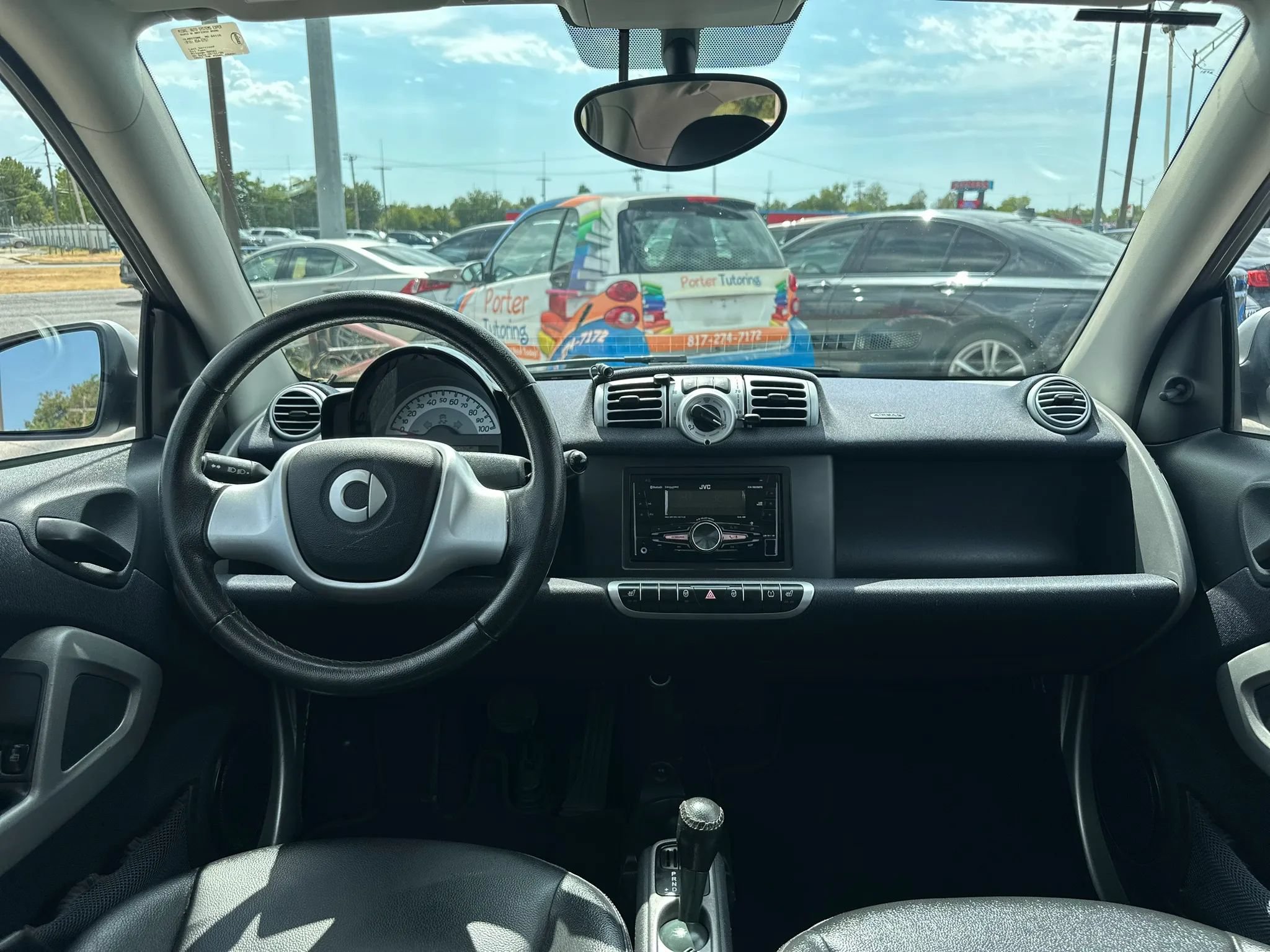 Used 2015 smart fortwo pure RWD image 12