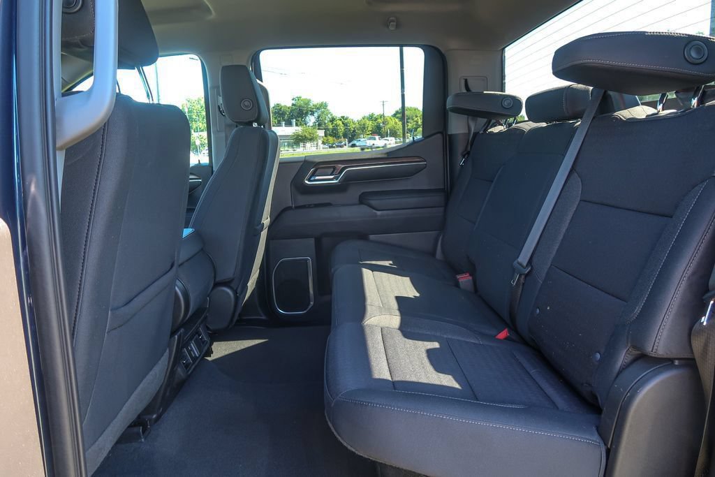 Used 2023 Chevrolet Silverado 1500 LT w/ Protection Package AWD/4WD image 21