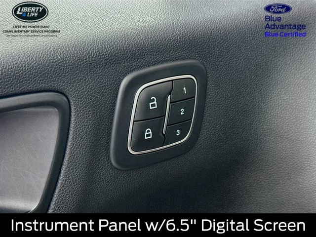 Certified 2022 Ford Escape SEL w/ SEL Stealth AWD Package image 36