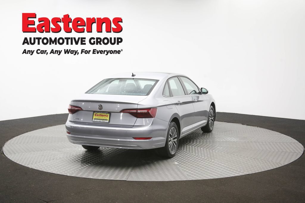 Used 2020 Volkswagen Jetta SE w/ SE Cold Weather Package FWD image 40