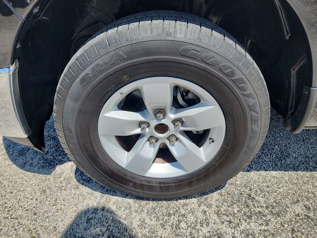 Used 2024 RAM 1500 Classic SLT RWD image 12