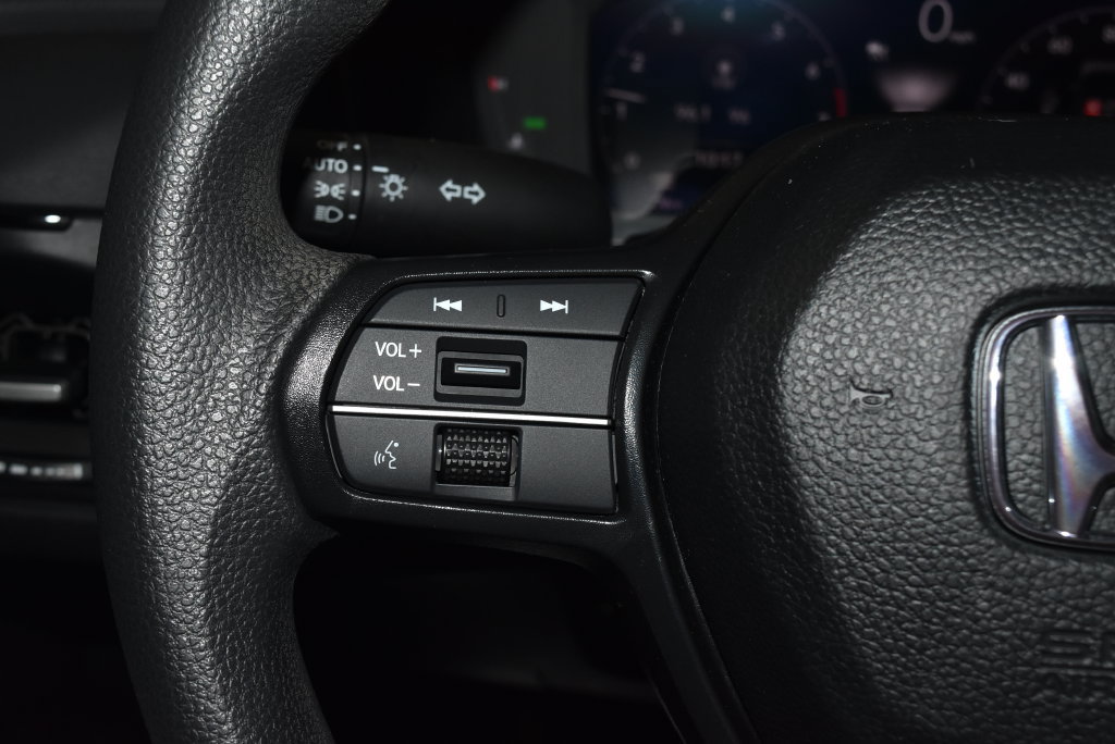Used 2024 Honda Accord EX image 7