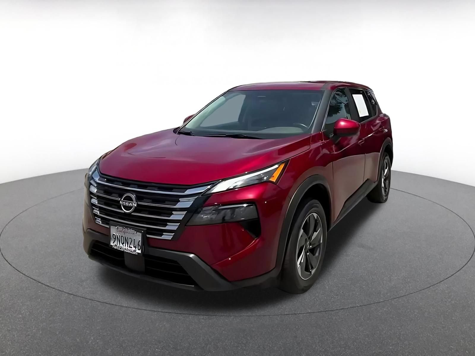 Used 2025 Nissan Rogue SV FWD image 4