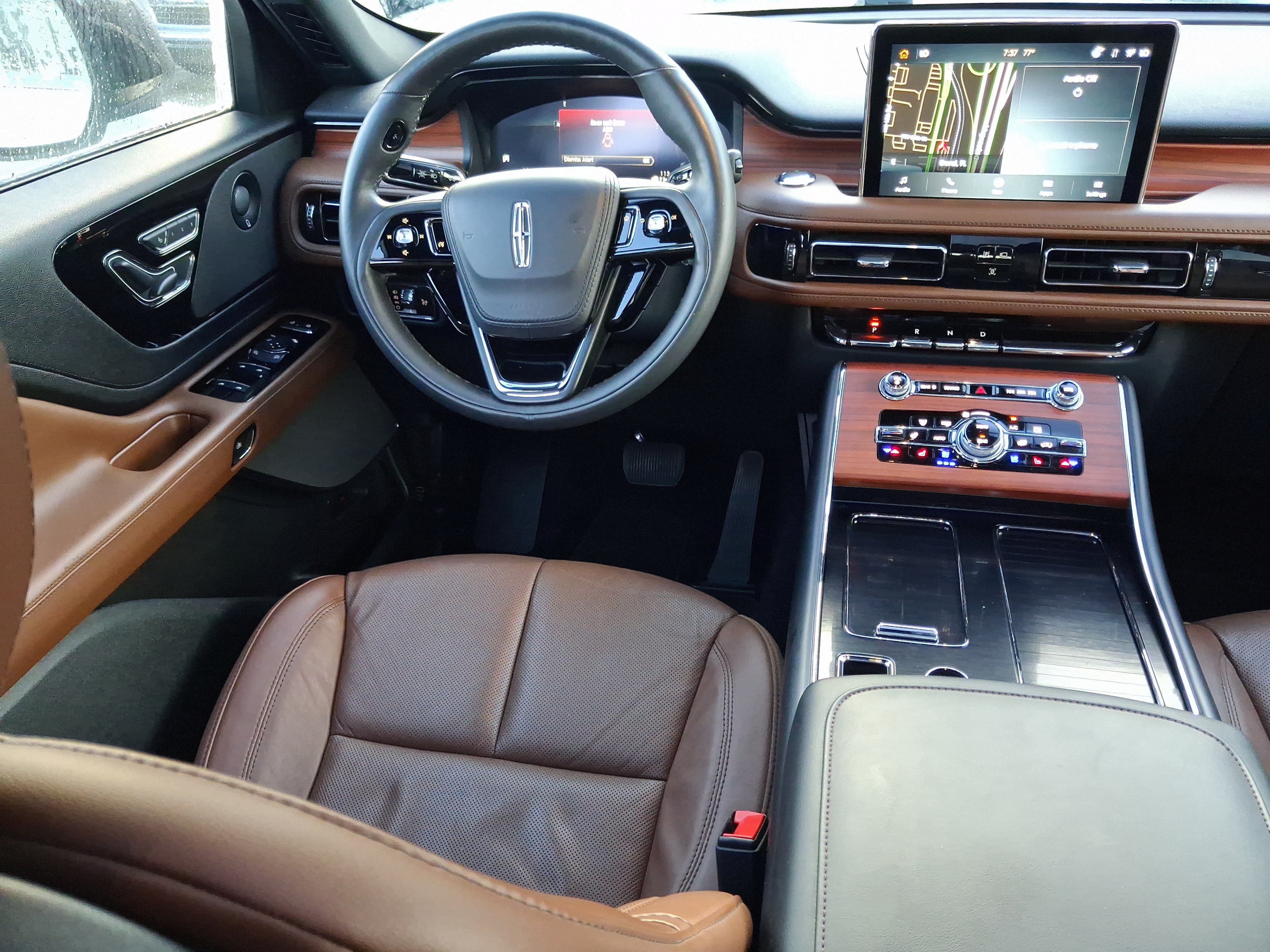 Certified 2024 Lincoln Aviator Reserve w/ Elements Package Plus RWD image 8