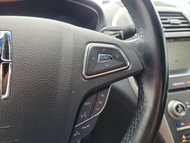 Used 2017 Lincoln MKC Select w/ Select Plus Package FWD image 23