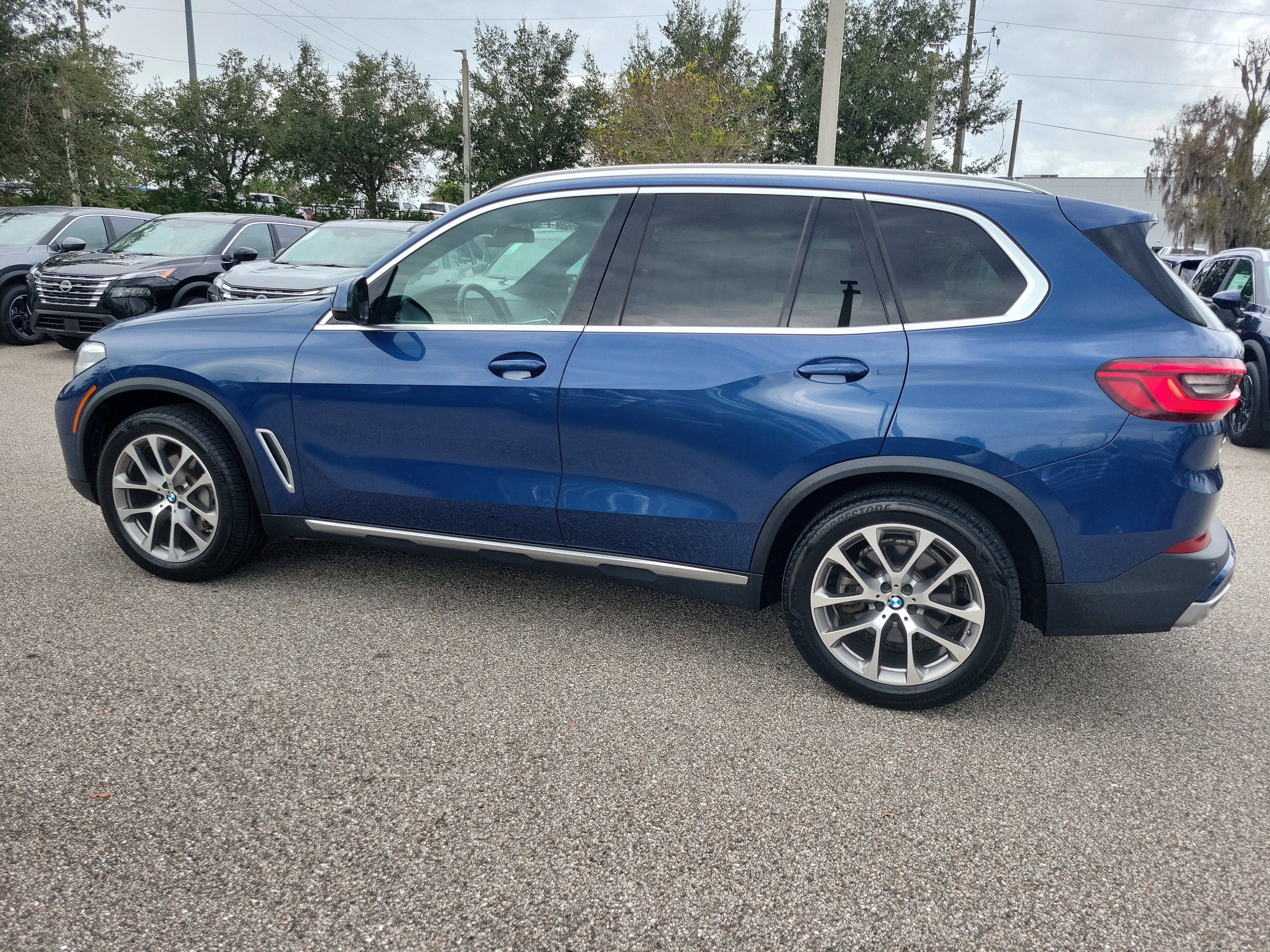 Used 2019 BMW X5 xDrive40i w/ Premium Package 2 image 8