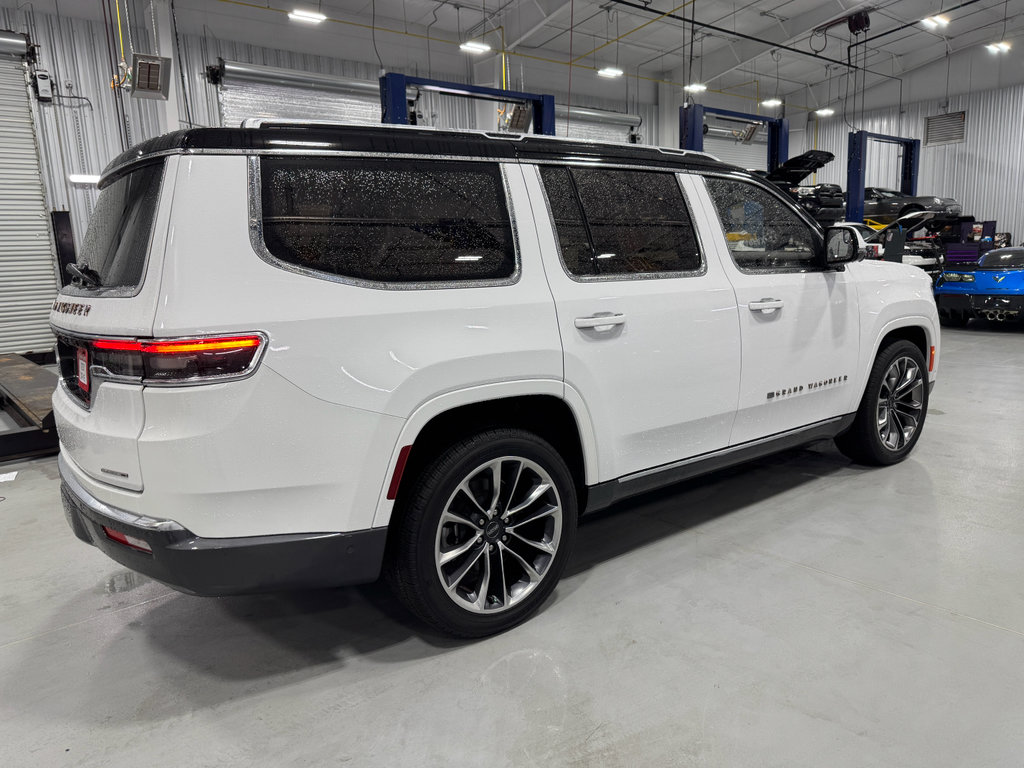 Used 2022 Jeep Grand Wagoneer Series III w/ Rear Seat Video Group 1 image 19