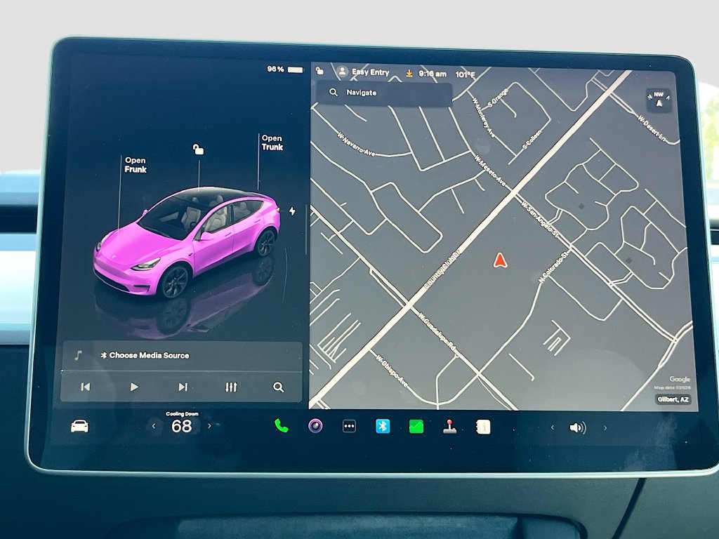 Used 2024 Tesla Model Y 2WD image 12