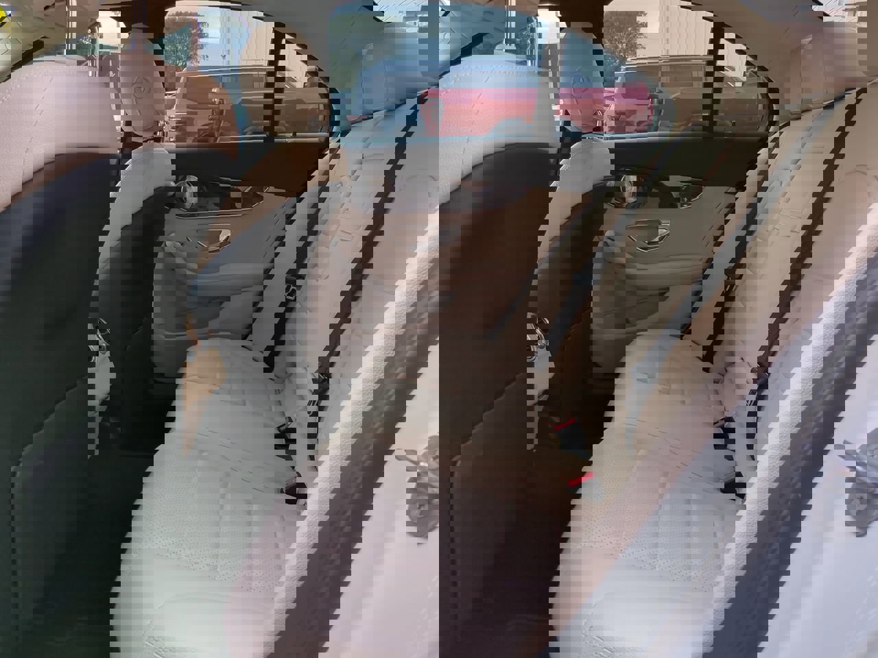 Used 2020 Mercedes-Benz C 300 Sedan image 13