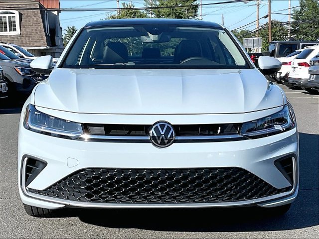 New 2026 Volkswagen Jetta SE FWD image 5