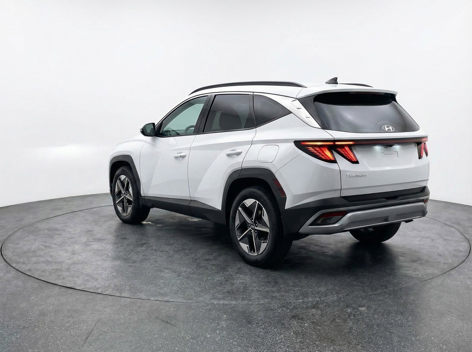 Used 2025 Hyundai Tucson SEL AWD/4WD image 6