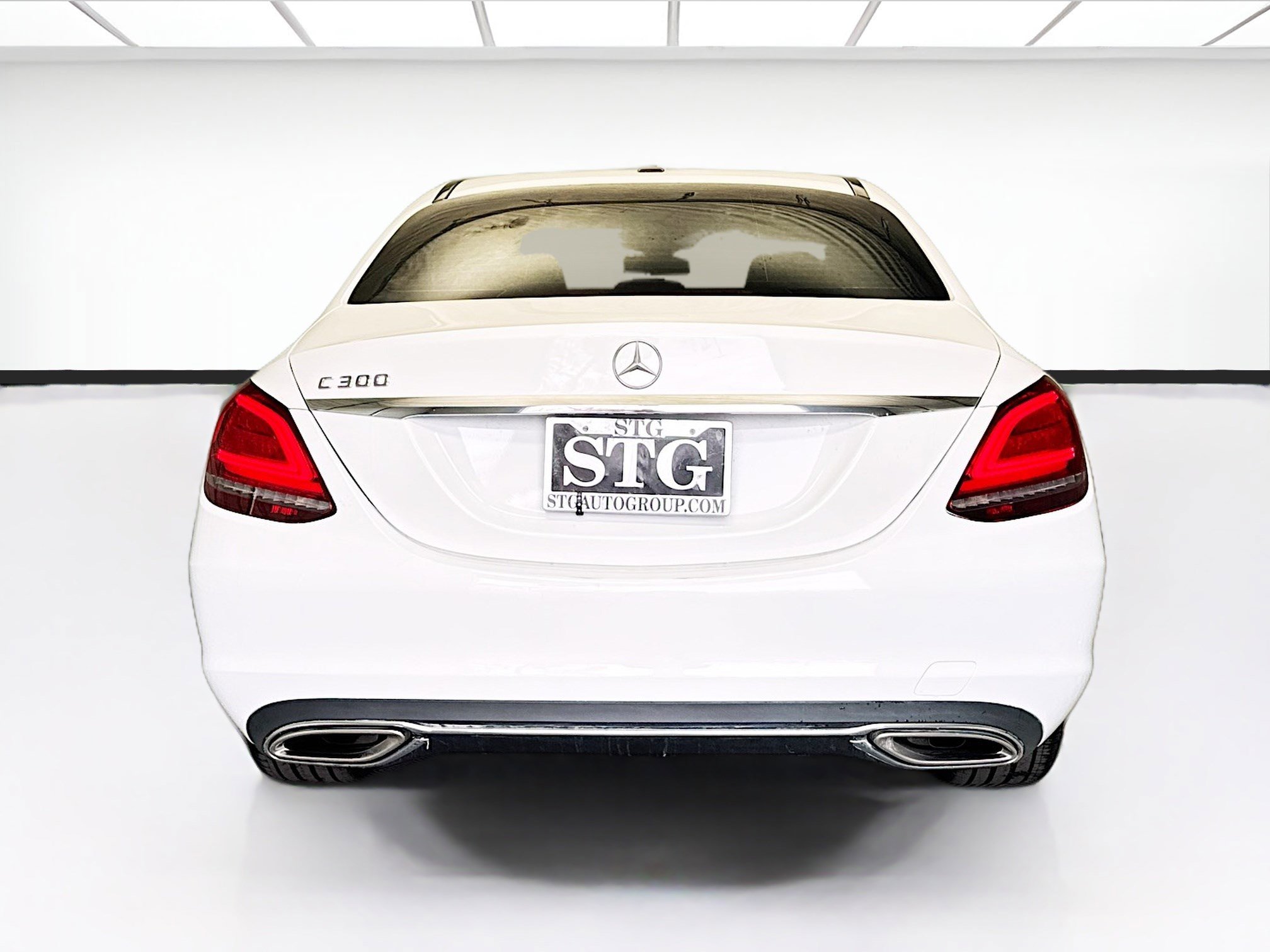 Used 2020 Mercedes-Benz C 300 Sedan w/ Premium Package image 5