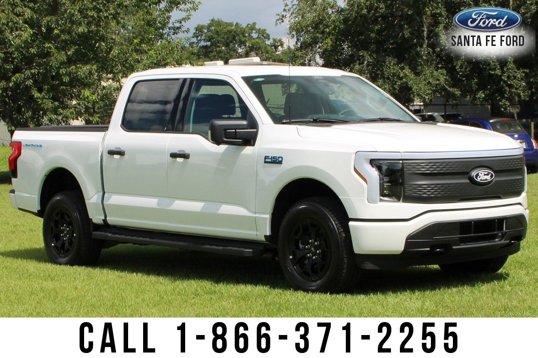 New 2025 Ford F150 Lightning XLT image 2