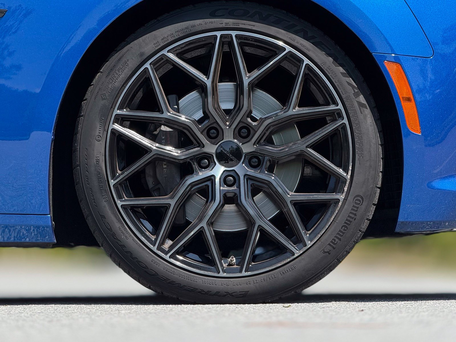 Used 2018 Chevrolet Camaro SS RWD image 21