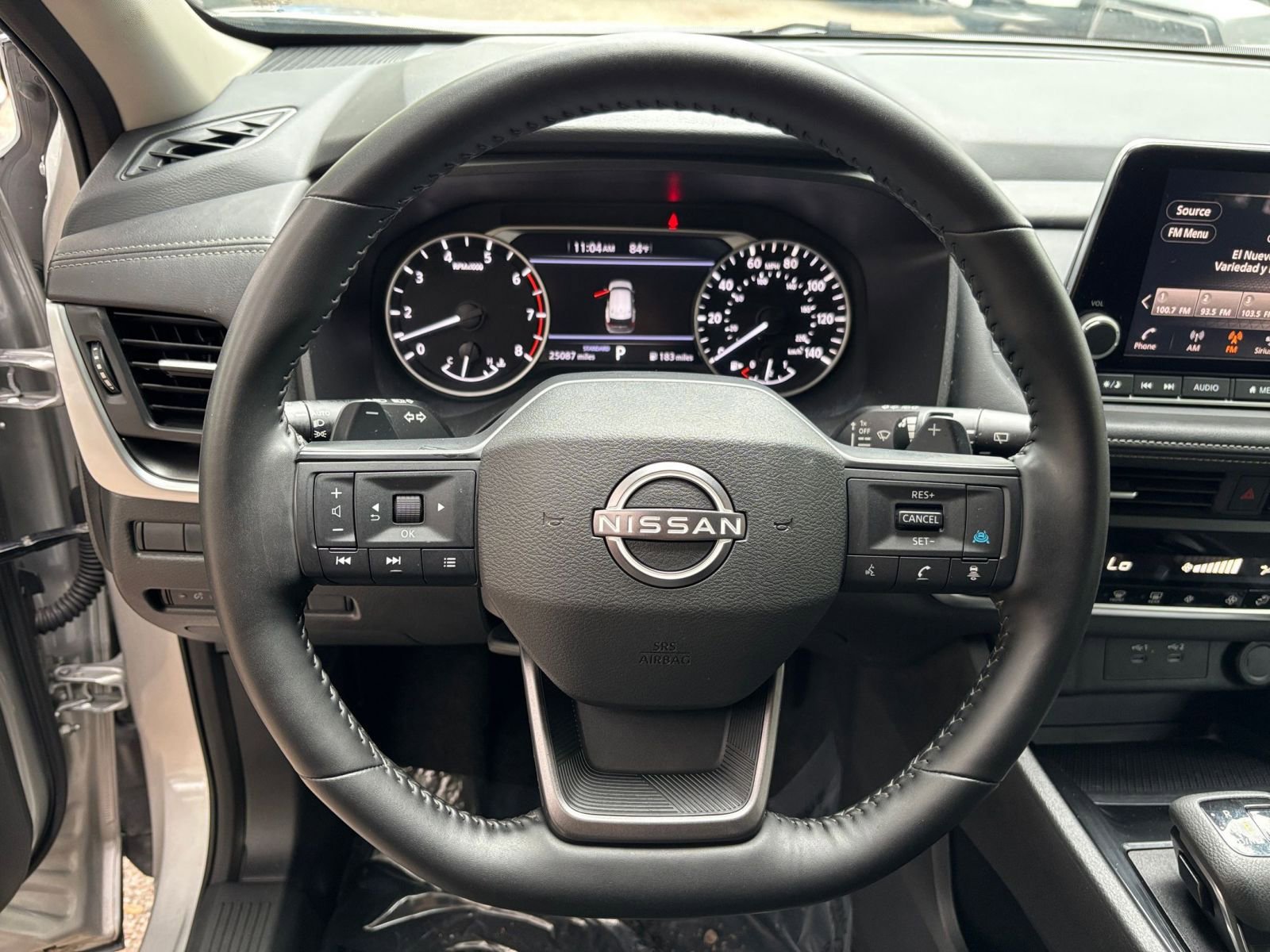 Used 2025 Nissan Rogue SV FWD image 29