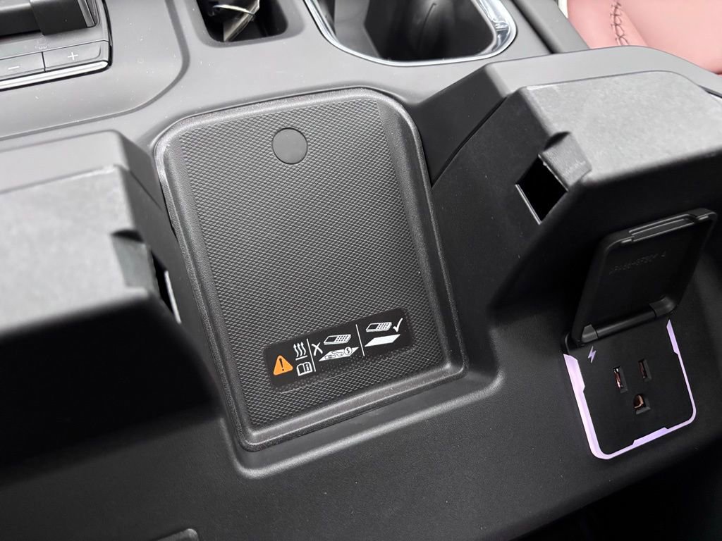 New 2026 GMC Sierra 1500 Denali Ultimate w/ LPO, Black Badging Package image 37