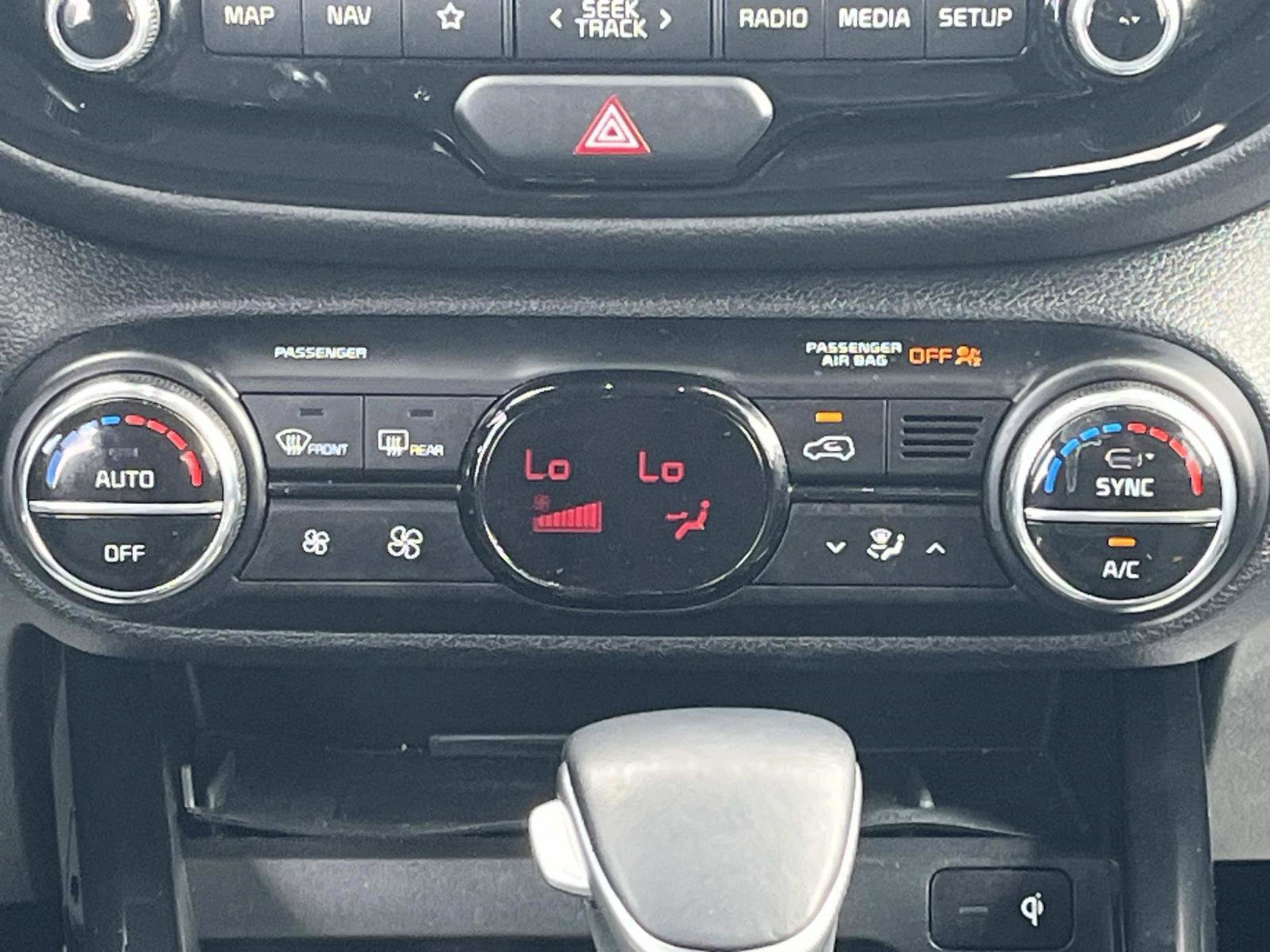 Used 2022 Kia Soul GT-Line FWD image 9