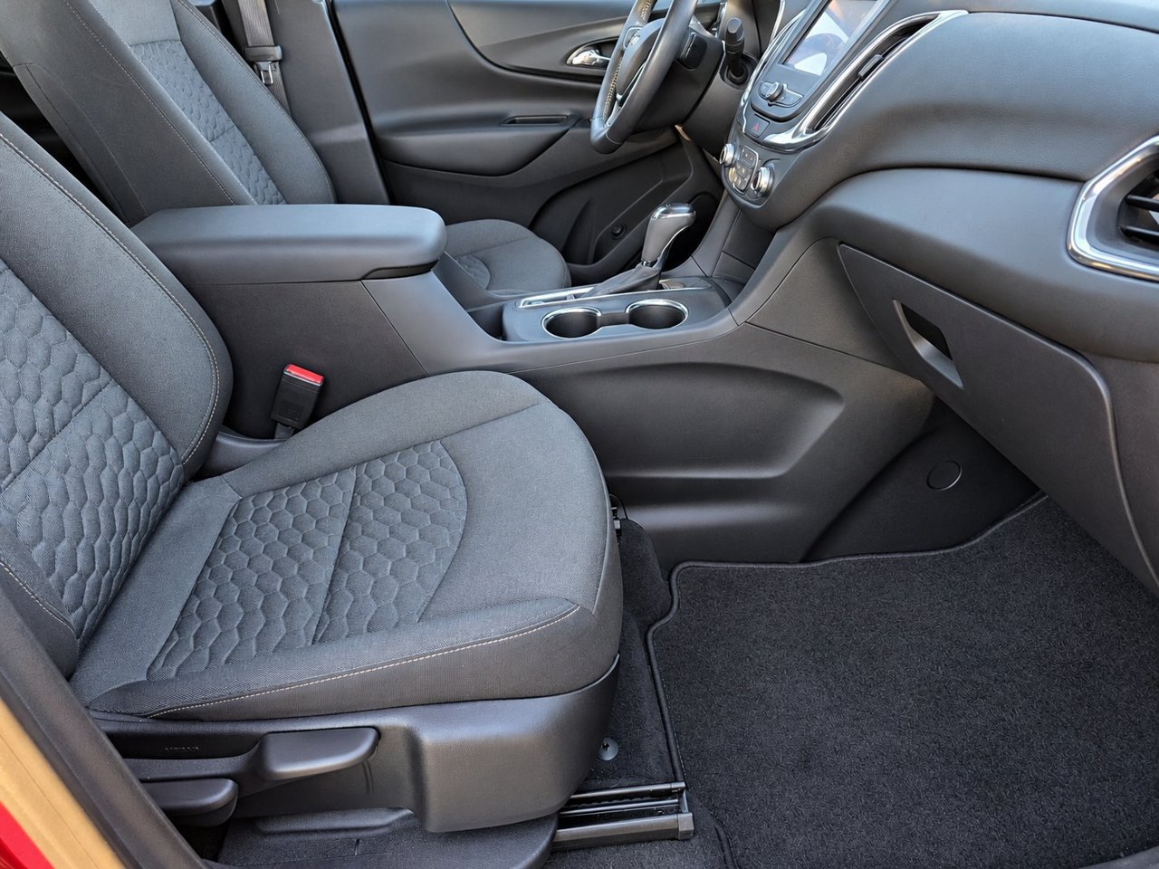 Certified 2020 Chevrolet Equinox LT FWD image 32