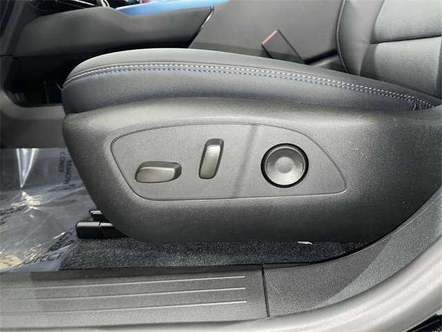 New 2026 Chevrolet Equinox EV LT image 24