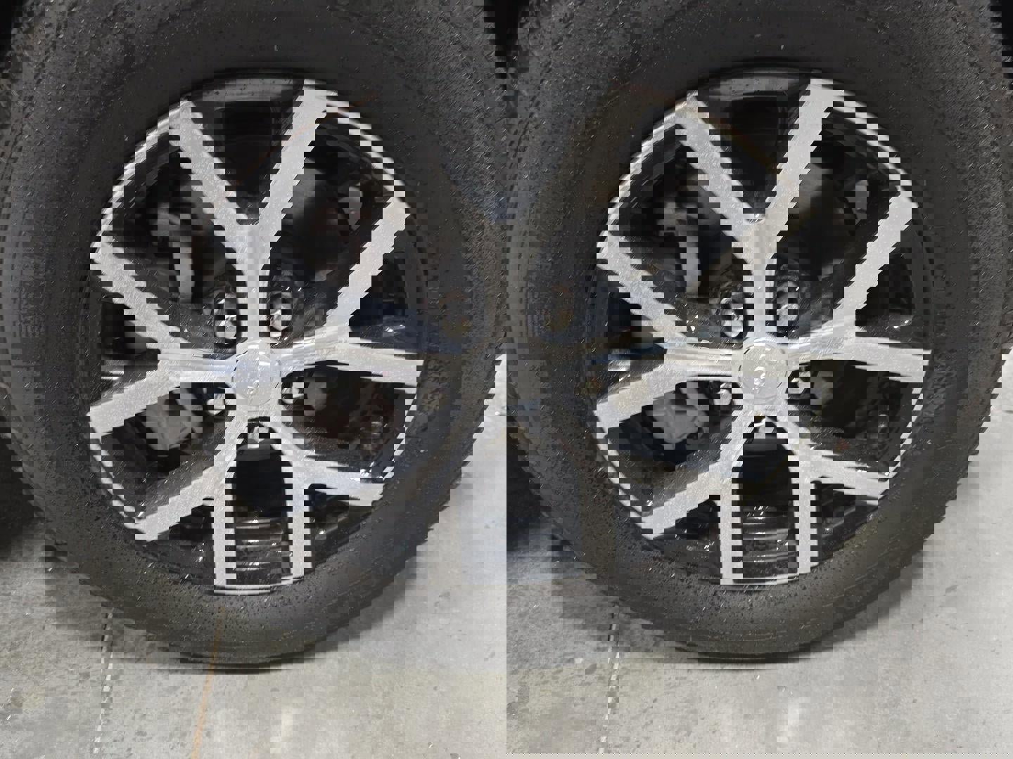 Used 2024 Jeep Grand Cherokee Limited image 32