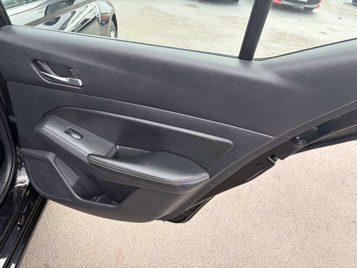 Used 2020 Nissan Altima 2.5 S FWD image 25