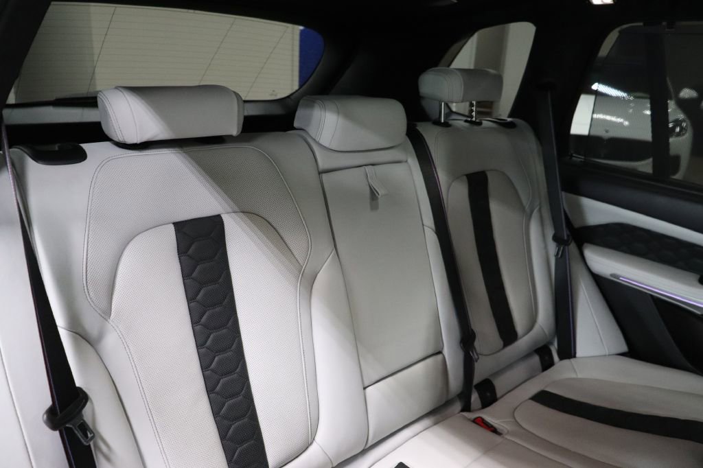 Used 2021 BMW X5 M w/ Competition Package image 21
