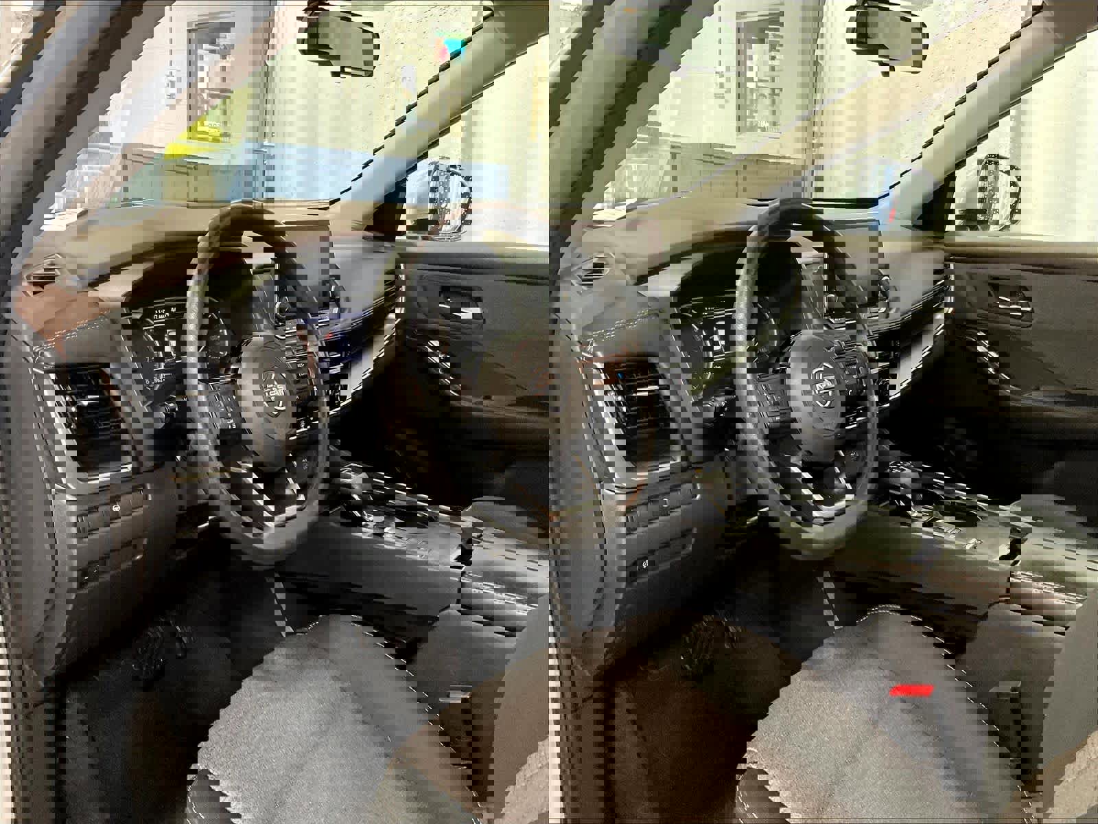 Certified 2022 Nissan Rogue SV image 8