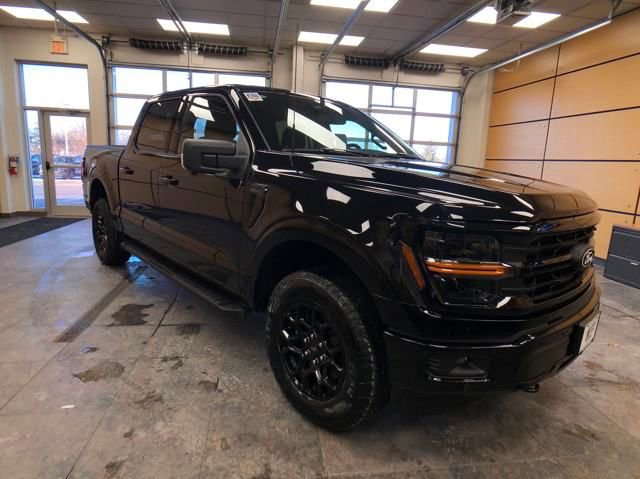 New 2025 Ford F150 XLT w/ Equipment Group 302A MID