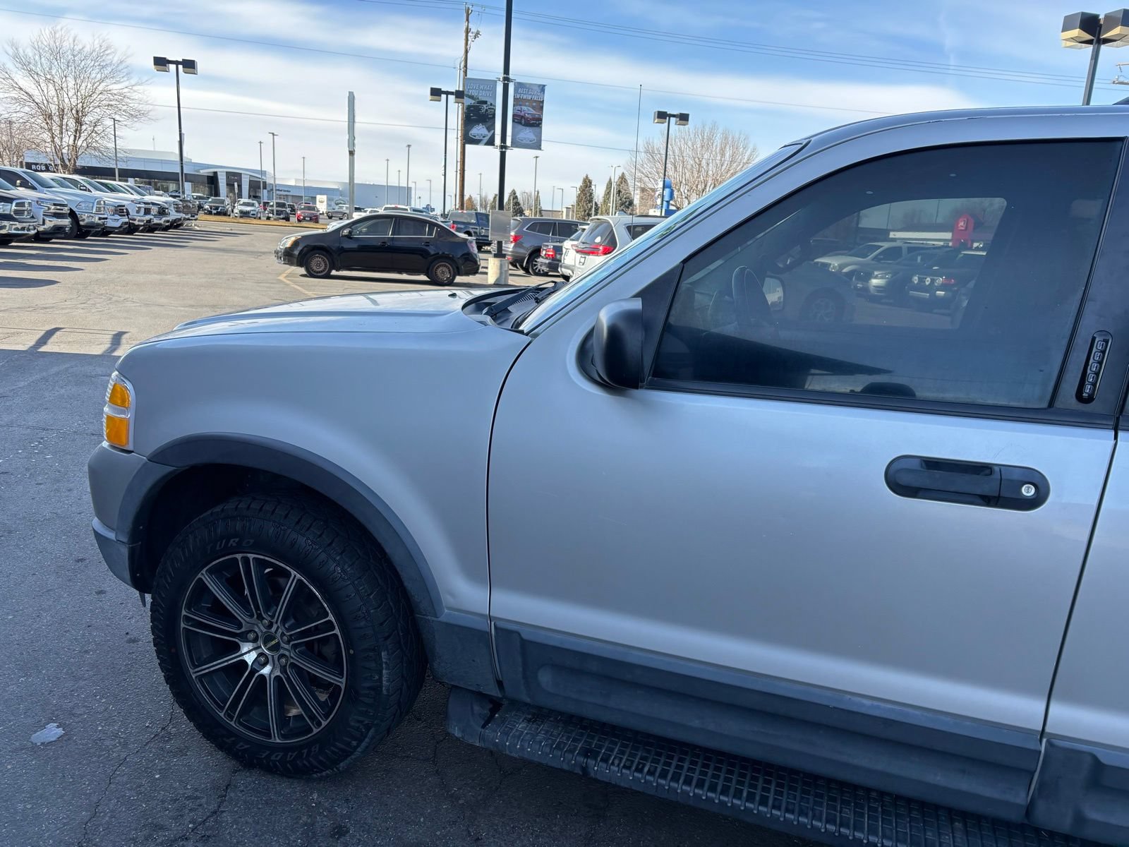 Used 2003 Ford Explorer XLT AWD/4WD image 6