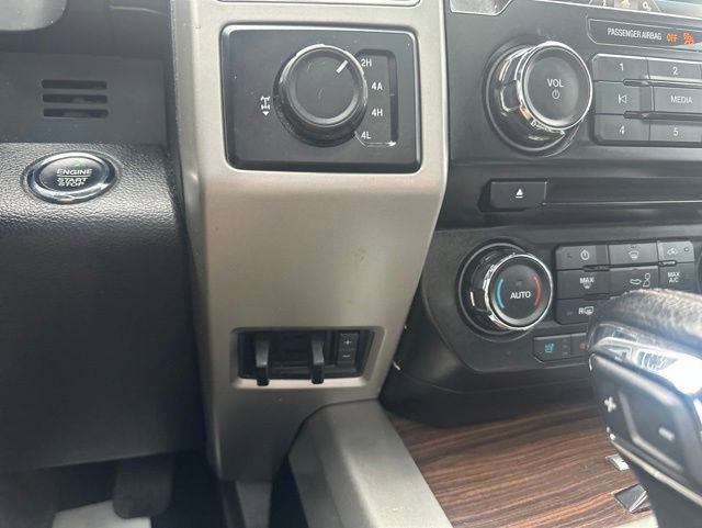 Used 2015 Ford F150 Lariat w/ Equipment Group 501A Mid AWD/4WD image 44