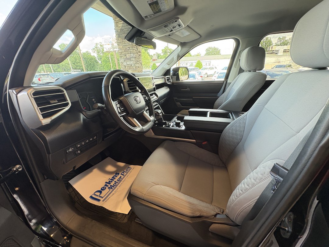 Used 2024 Toyota Tundra SR5 w/ SR5 Convenience Package AWD/4WD image 21