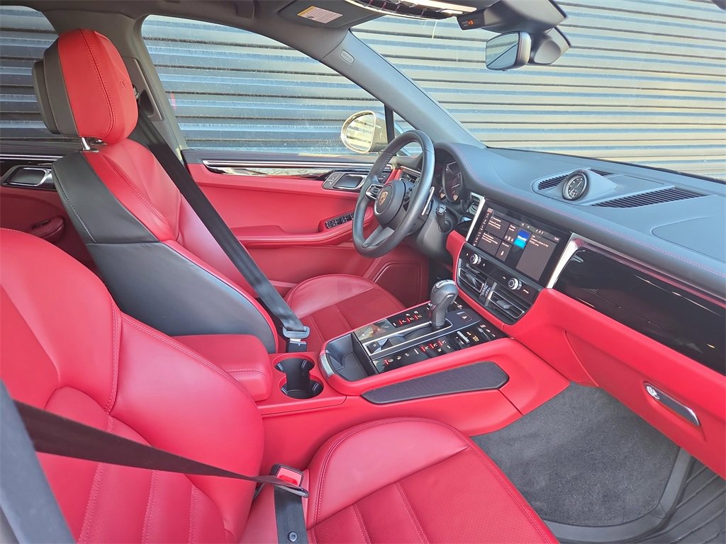 Certified 2023 Porsche Macan GTS image 17