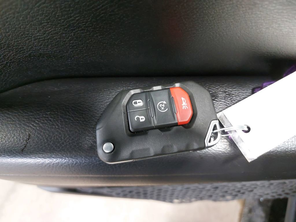 Used 2020 Jeep Gladiator Sport w/ Quick Order Package 24S image 33