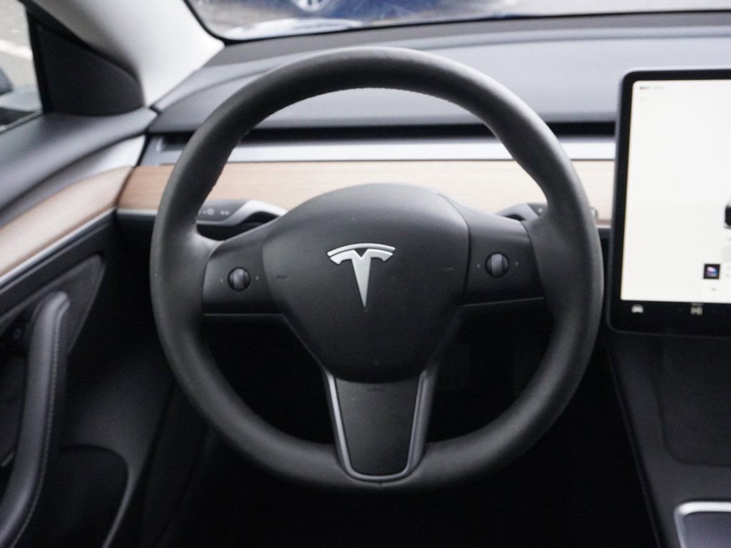 Used 2023 Tesla Model 3 Standard Range image 41