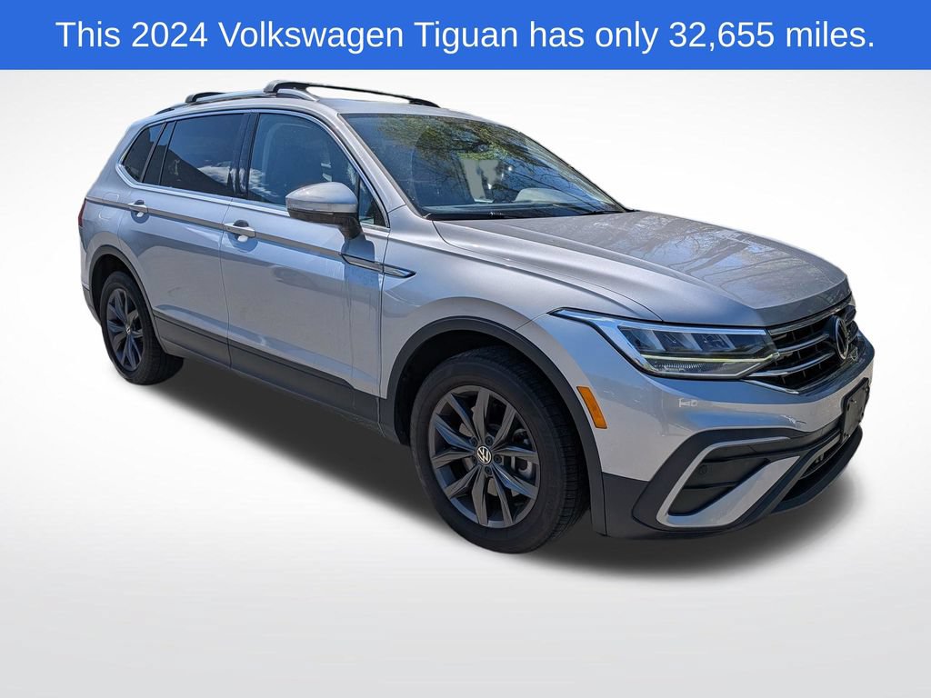 Used 2024 Volkswagen Tiguan SE w/ Panoramic Sunroof Package AWD/4WD image 1