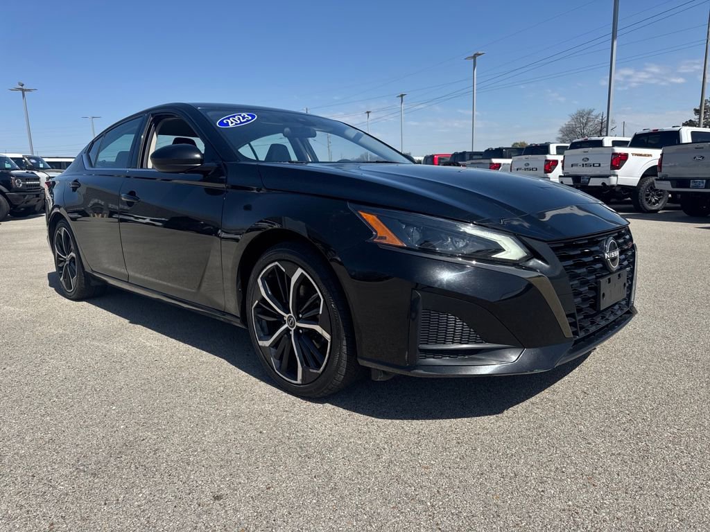 Used 2023 Nissan Altima 2.5 SR image 8