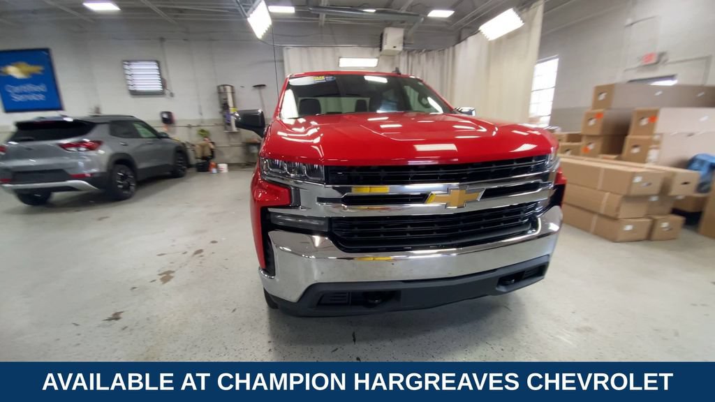 Used 2021 Chevrolet Silverado 1500 LT AWD/4WD image 3