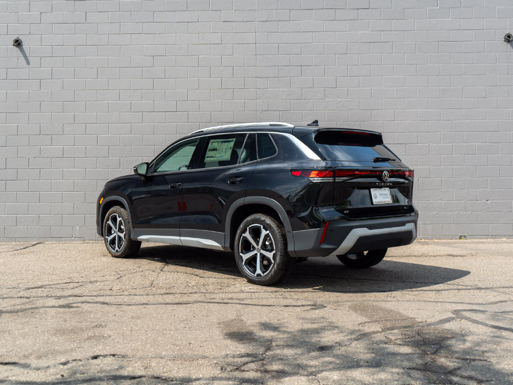 New 2026 Volkswagen Tiguan SE AWD/4WD image 4