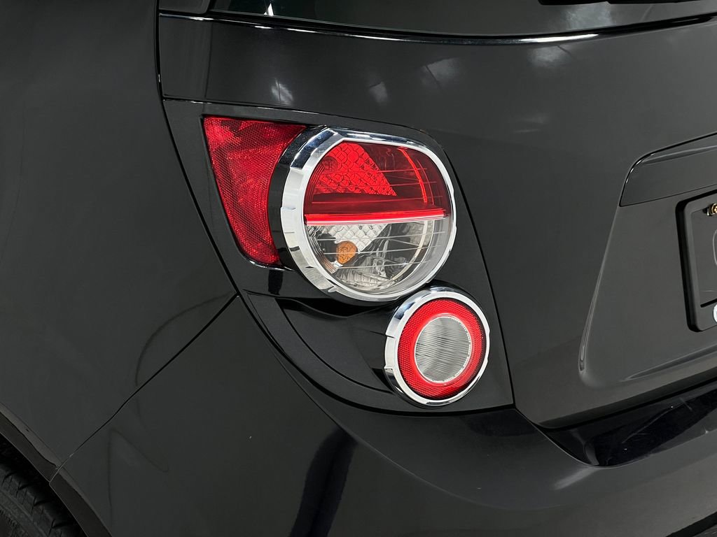 Used 2016 Chevrolet Sonic LS FWD image 31