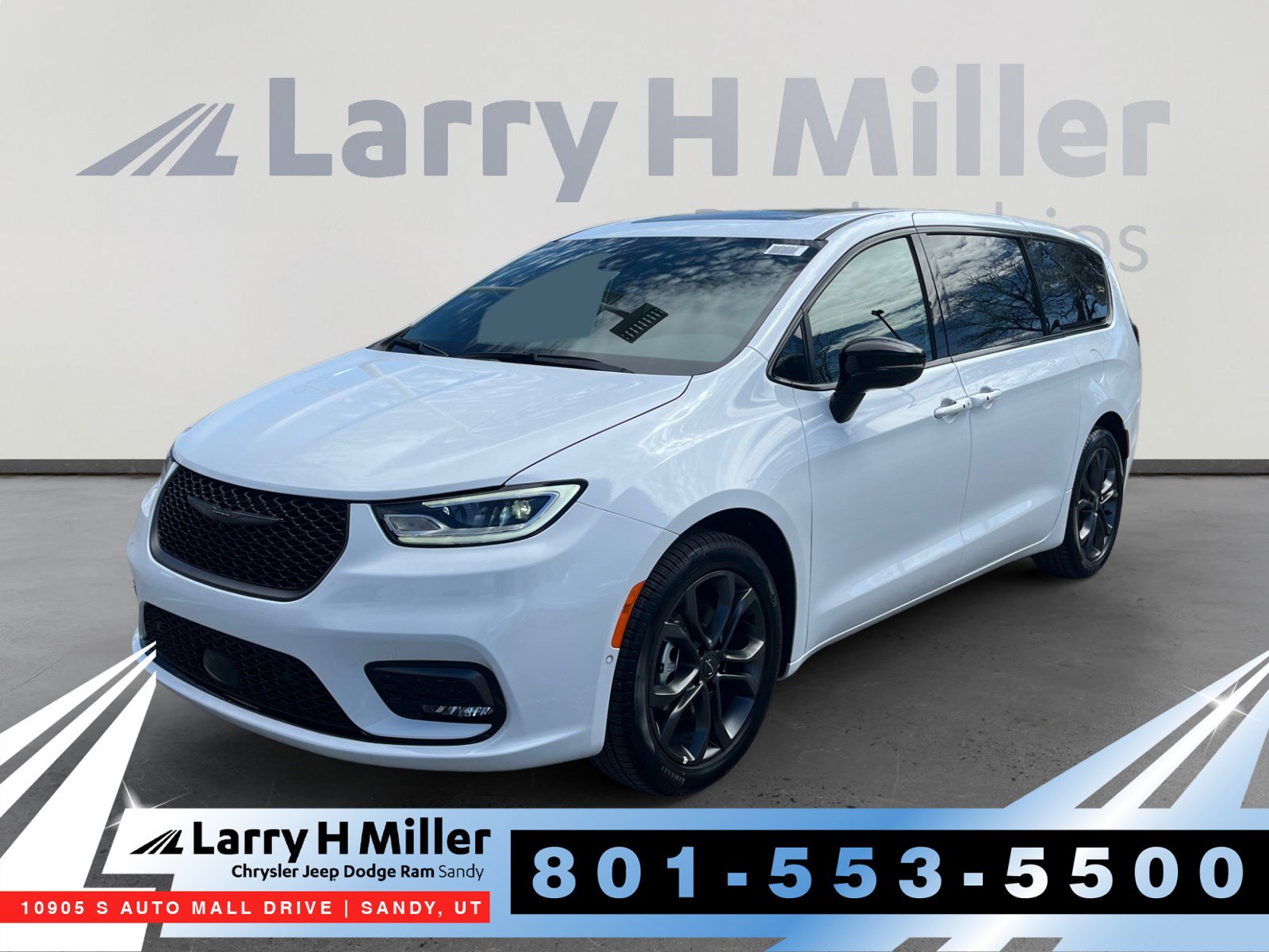 New 2026 Chrysler Pacifica Select image 1