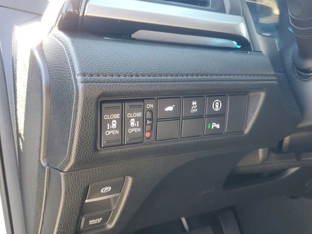 Certified 2024 Honda Odyssey Touring image 11