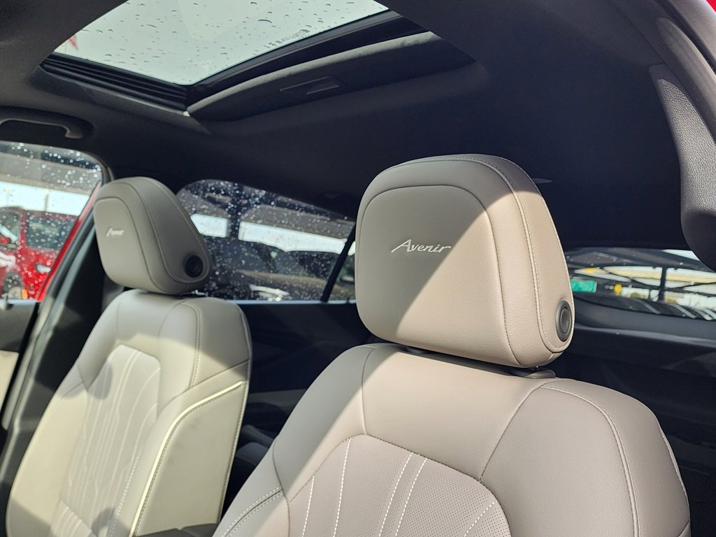 New 2026 Buick Envista Avenir image 16