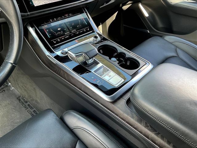 Used 2022 Audi Q8 Prestige w/ Prestige Package AWD/4WD image 19