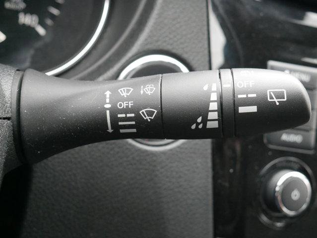 Used 2020 Nissan Rogue SL w/ Premium Package image 27