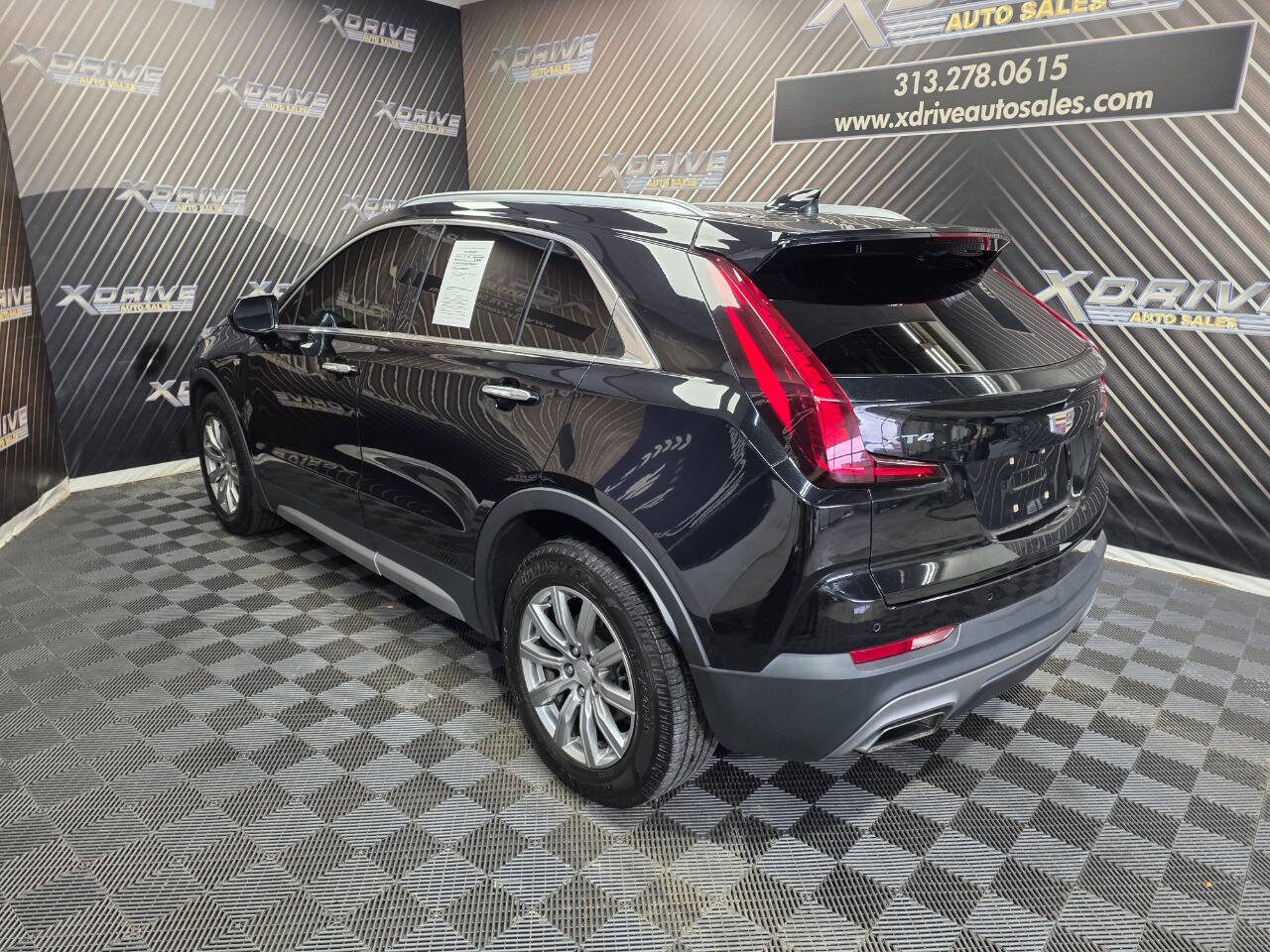 Used 2020 Cadillac XT4 Premium Luxury image 8