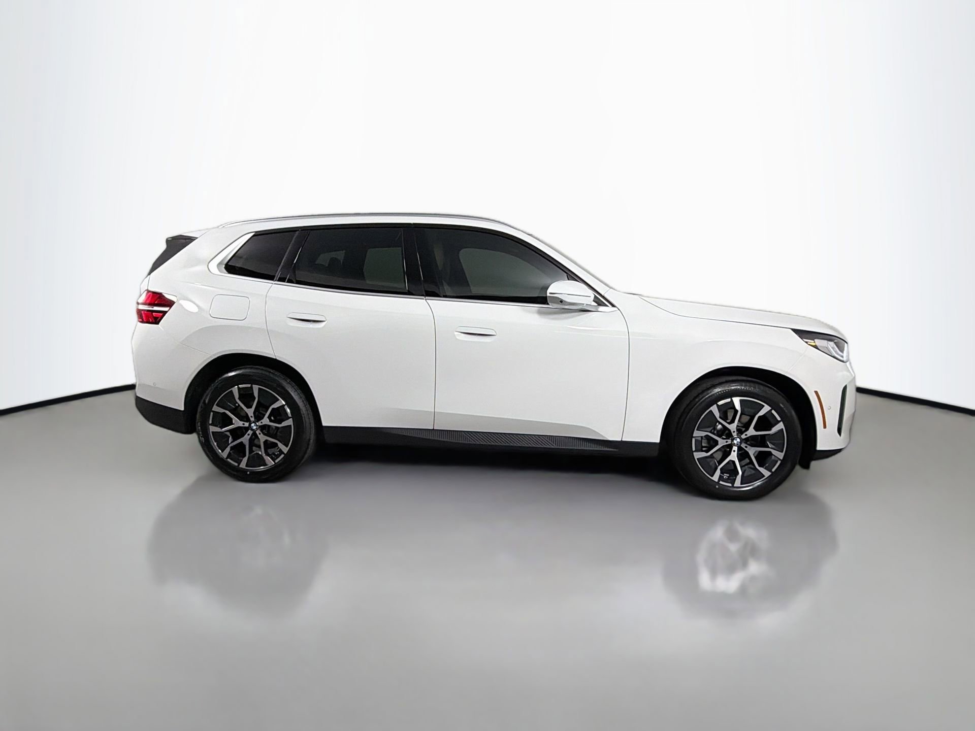 New 2026 BMW X3 xDrive30 w/ Premium Package image 3