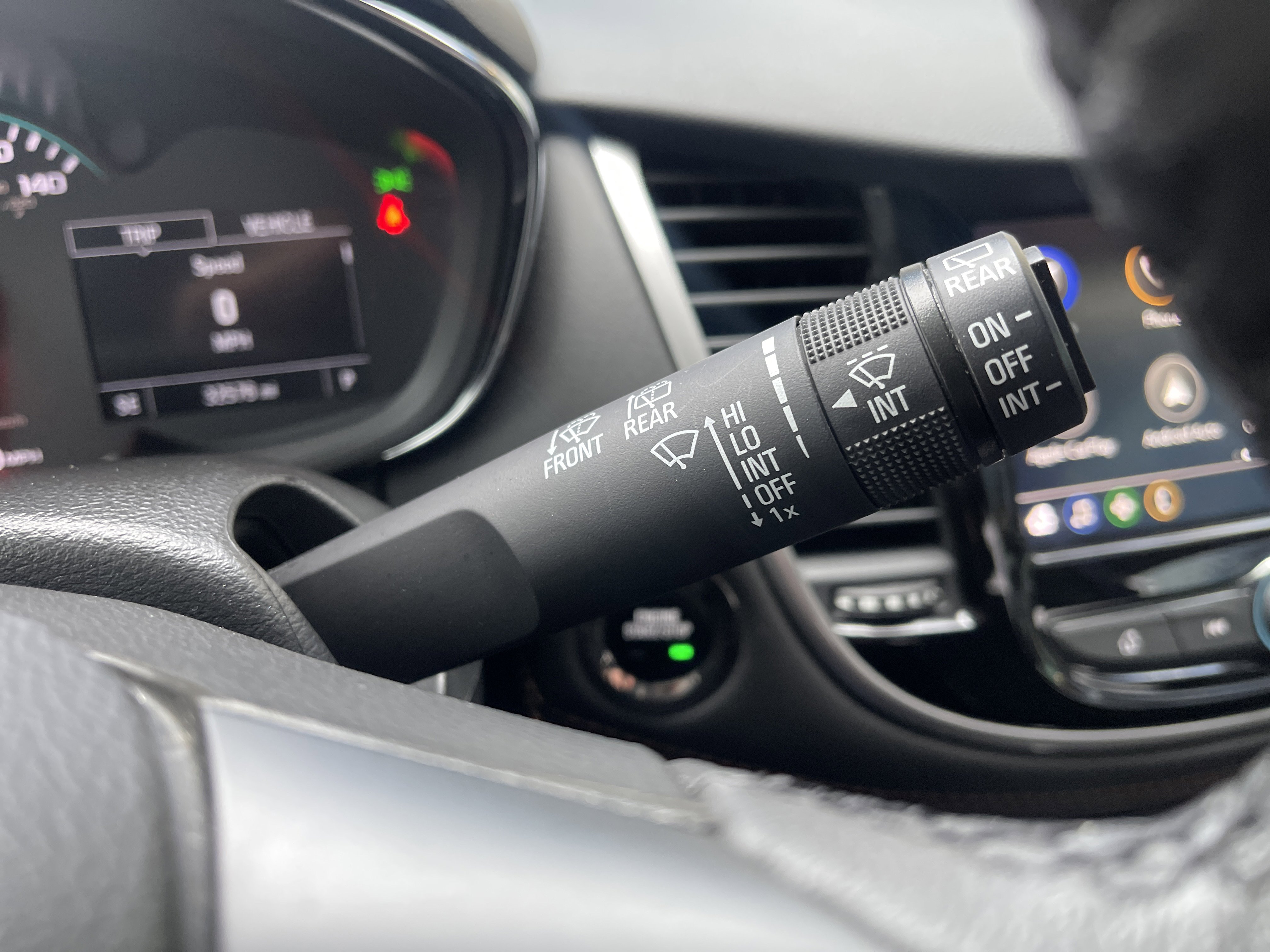 Used 2022 Chevrolet Trax LT w/ LT Convenience Package image 20