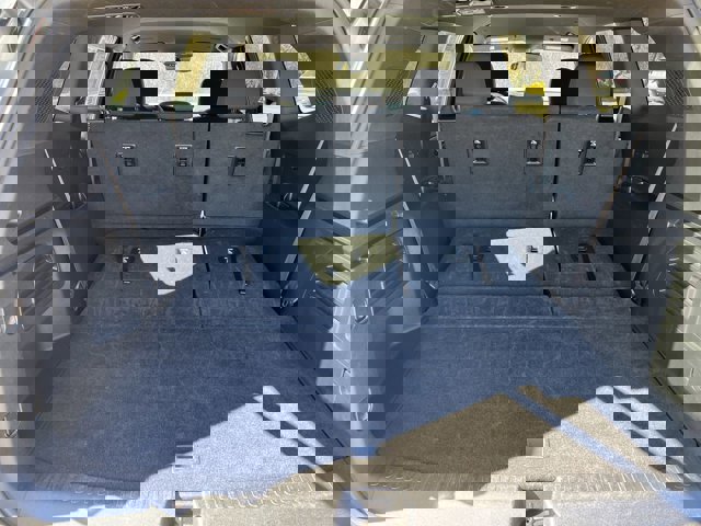 Used 2025 GMC Acadia Elevation image 27