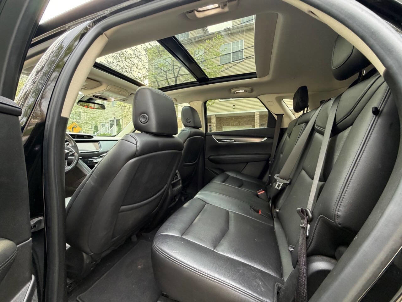 Used 2018 Cadillac XT5 Luxury image 12